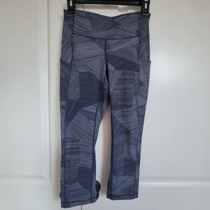 Lululemon Speed Up Crop Etch Hail Midnight Navy Capri Navy Blue Geometric Size 6